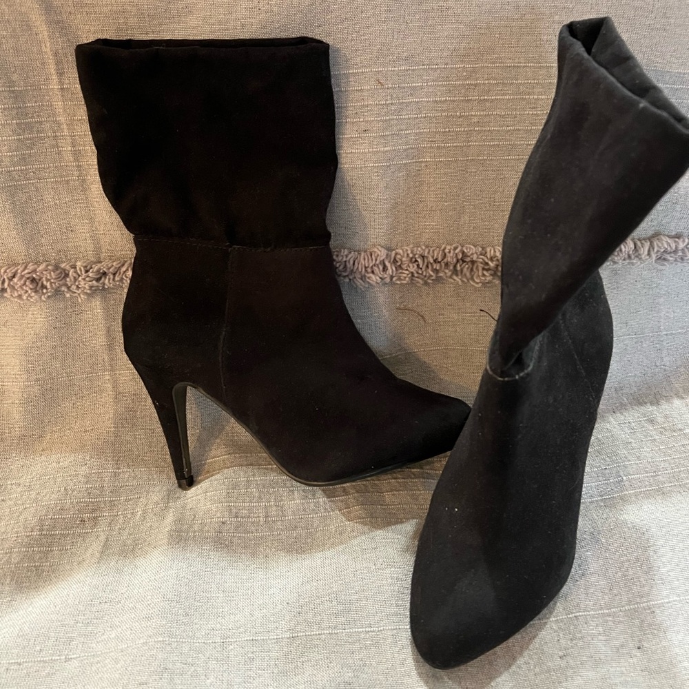 Express black suede mid-calf boots